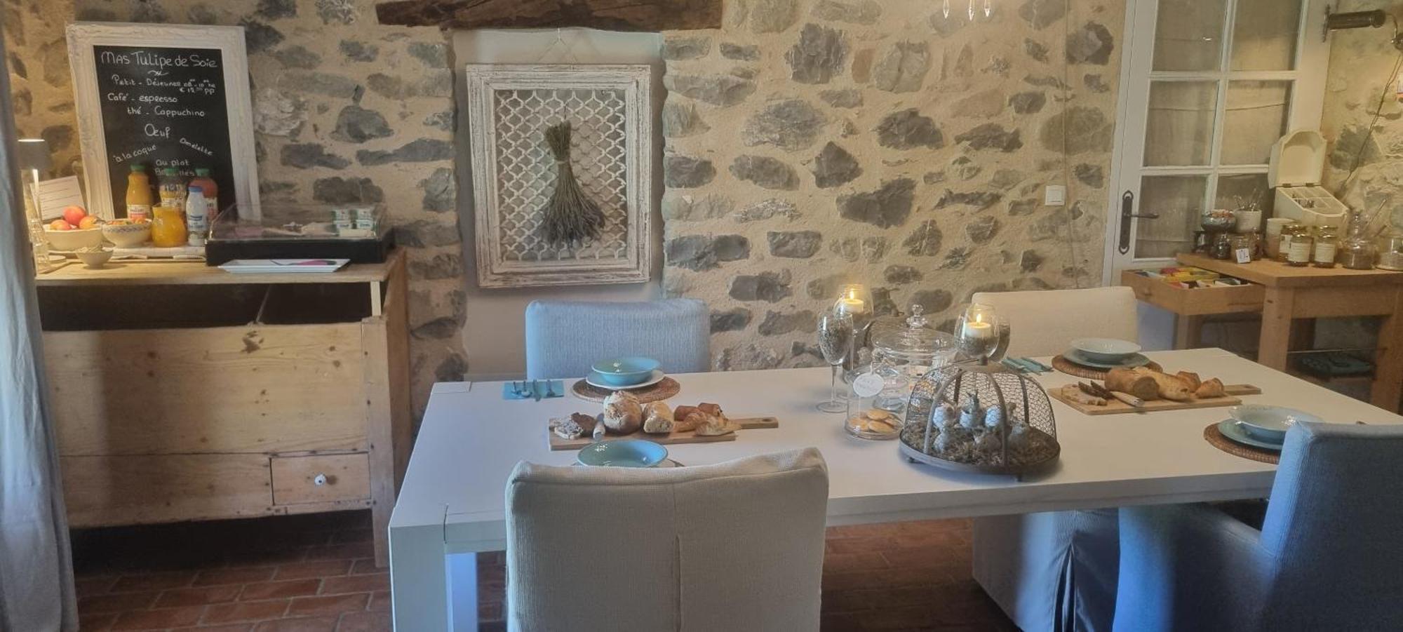 Mas Tulipe de Soie Bed & Breakfast Bevons Exterior foto